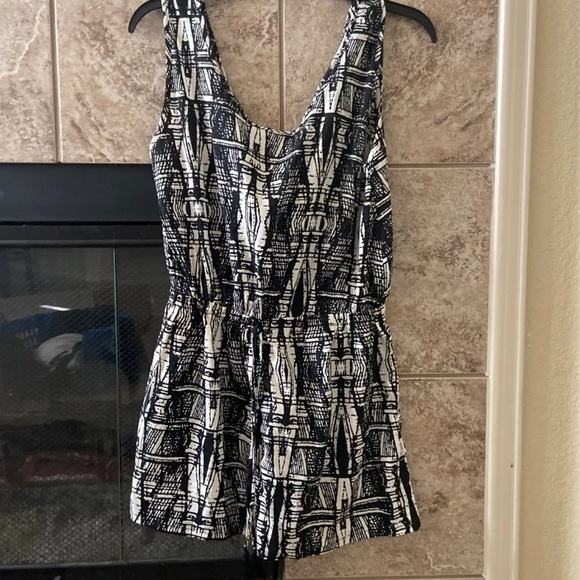 Black and white print Jumper - Picture 2 of 4